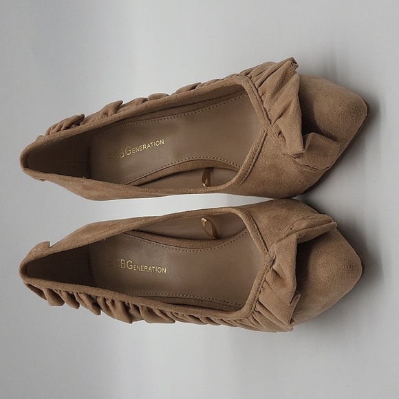 1456- BCBGeneration Women's Heel Shoes Size 8 B - Picture 3 of 13